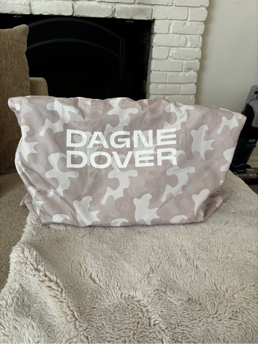Dagne Dover spacious mauve